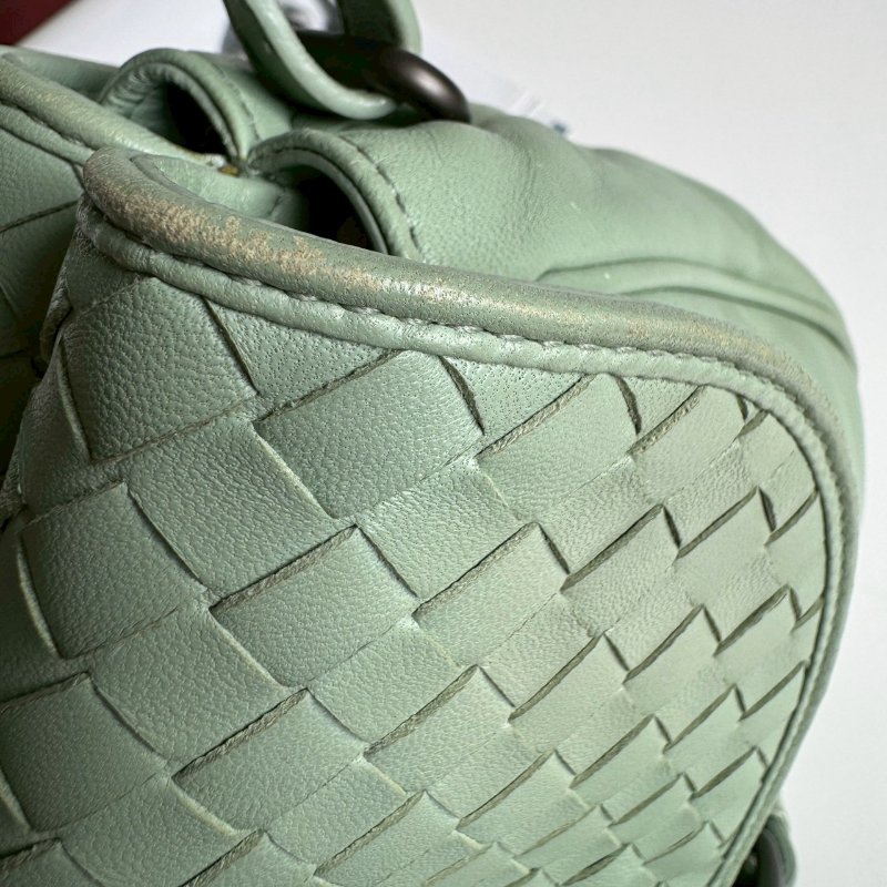 🎊雙面大容量 BV 湖水綠編織羊皮雙面背斜背包-21