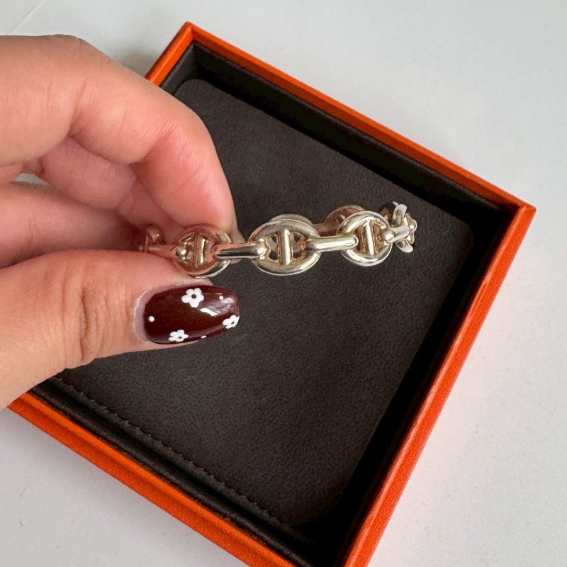 😍手上缺這個 Hermes 純銀豬鼻子調節手環-3