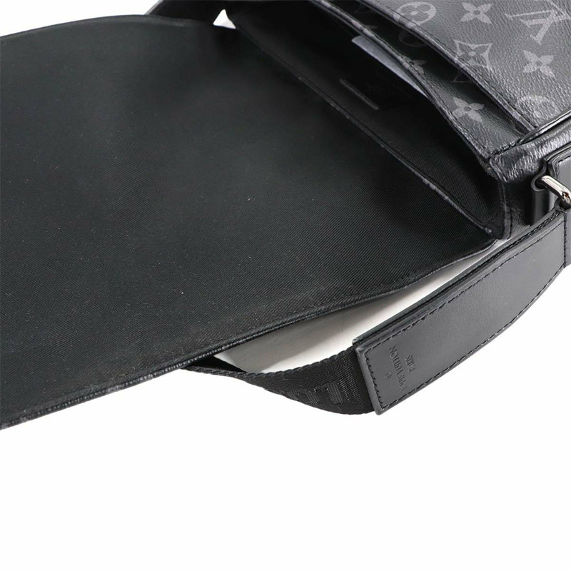 路易威登 (Louis Vuitton) Monogram Eclipse District PM NV3 黑色肩背包 M46255 RFID-7