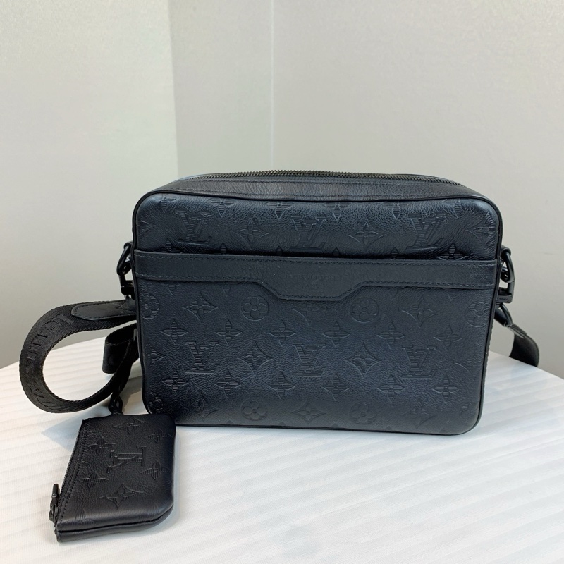 LV 黑色型格盒子子母袋 可分開拆開使用 輕便多變化功能性大 25*7*20-0