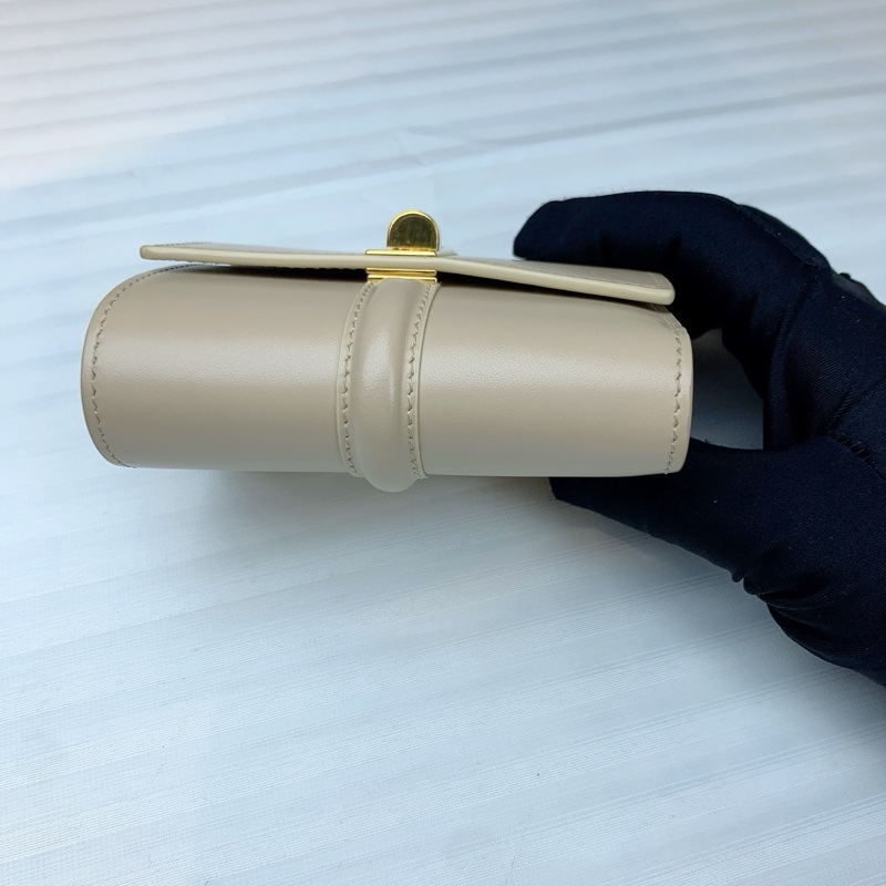 賽琳/Celine  杏色 牛皮革襯里牛皮革織物 4 x 4 x 2英吋(10.5 x 9.5 x 4釐米)-5