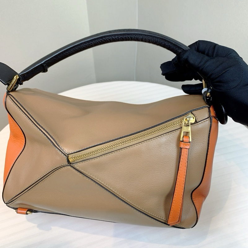 羅意威/Loewe  拼色袋 橙色配杏色 黑色肩帶 30*12*17-2