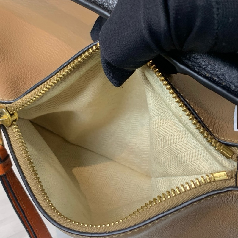 羅意威/Loewe  拼色袋 橙色配杏色 黑色肩帶 30*12*17-8