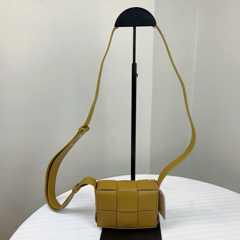 葆蝶家/Bottega Veneta 暗黄色 12.5*5*9-4