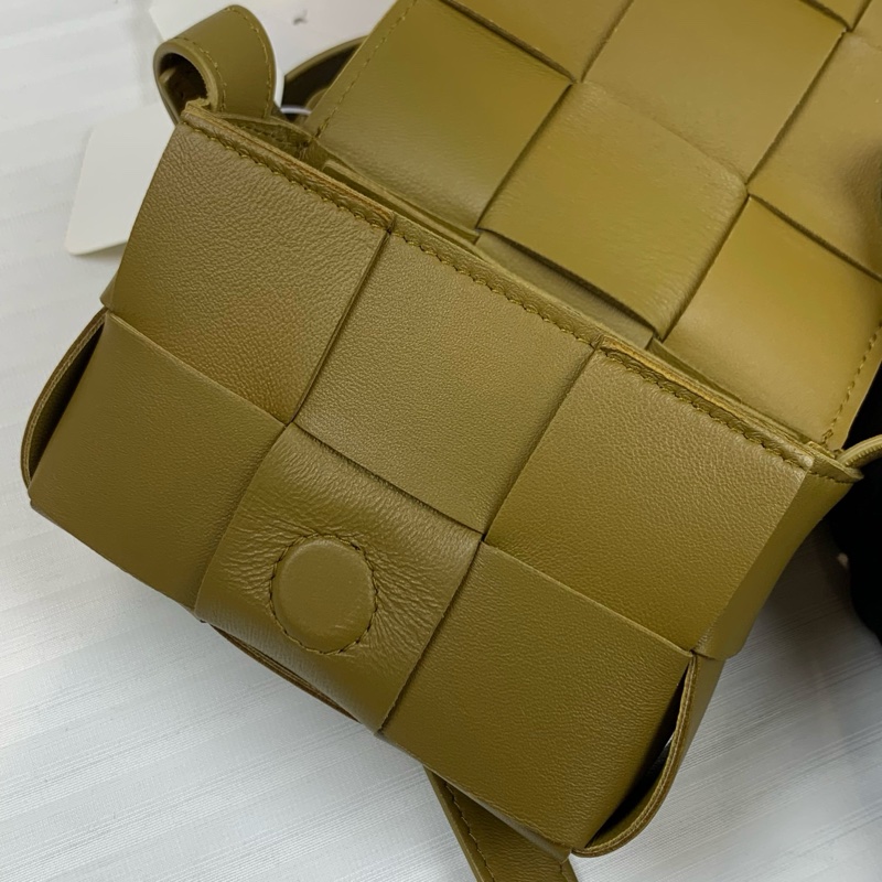 葆蝶家/Bottega Veneta 暗黄色 12.5*5*9-7