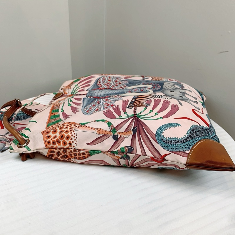 Hermes bag 動物圖案造型拼接啡色皮 尺寸39*1*39 配件 小錢包內袋-4