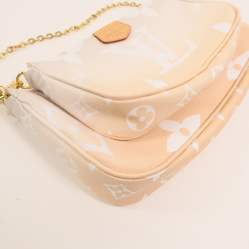 LOUIS VUITTON Monogram Giant Multi Pochette Accessoires金扣手挽肩背兩用袋-13