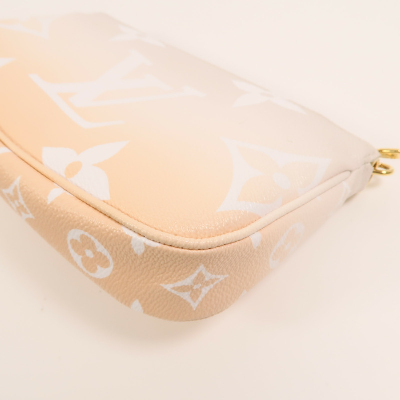 LOUIS VUITTON Monogram Giant Multi Pochette Accessoires金扣手挽肩背兩用袋-14