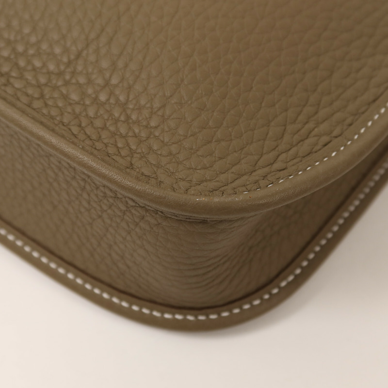 HERMES Clemence皮革Evelyne TPM銀扣肩背袋Etoupe-13