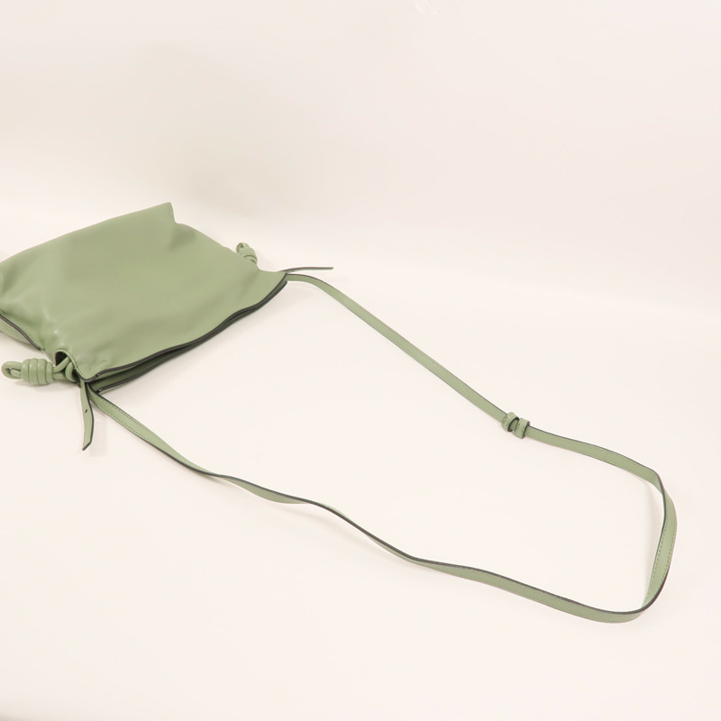 LOEWE 牛皮皮革Mini Flamenco金扣肩背袋-7