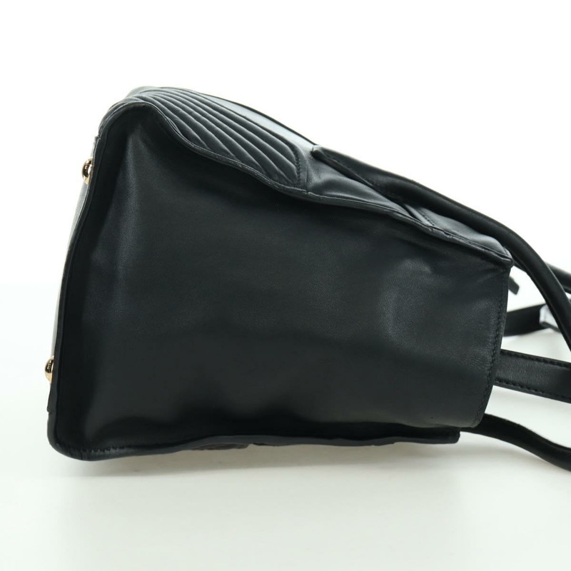 【日本直送】Miu Miu 皮革雙肩包 黑色金色 正品 am10909V-3