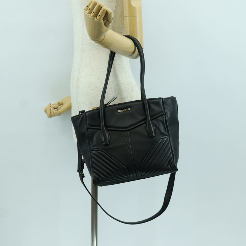 【日本直送】Miu Miu 皮革雙肩包 黑色金色 正品 am10909V-28