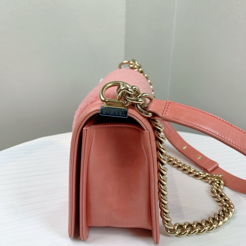 香奈兒/Chanel leboy羊羔毛 CHANEL 口蓋包 絨毛粉紅色小牛皮與金色金屬  羊羔毛-3