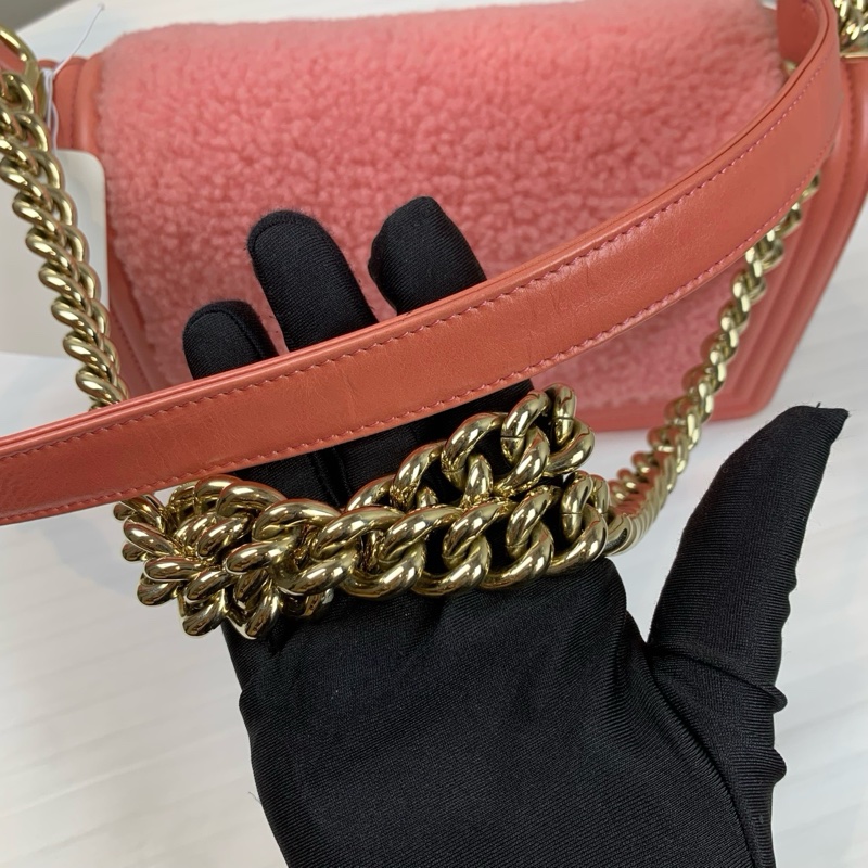 香奈兒/Chanel leboy羊羔毛 CHANEL 口蓋包 絨毛粉紅色小牛皮與金色金屬  羊羔毛-5