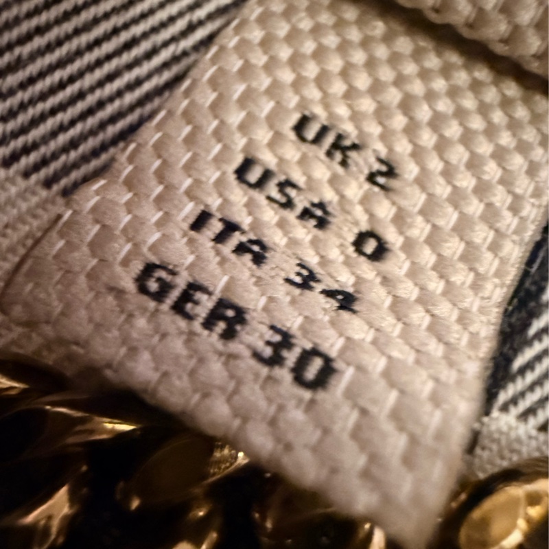 Burberry 經典款蜜色 Kensington長風衣UK 2-6