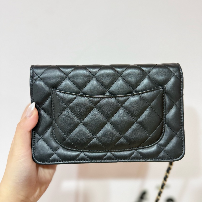 香奈兒黑色金釦WOC-2