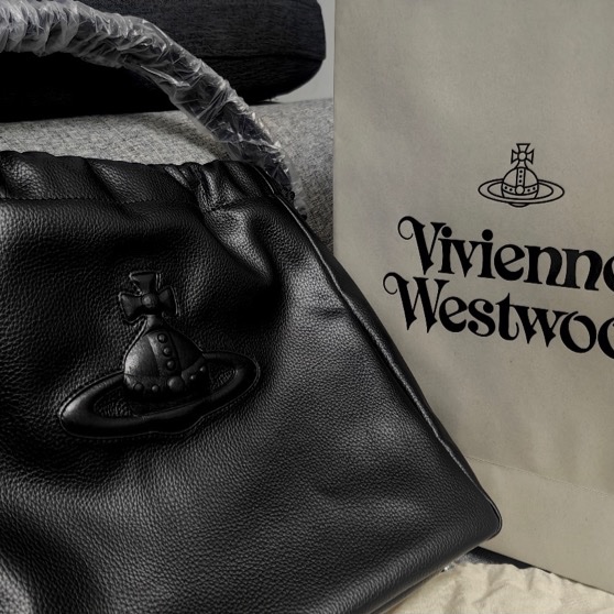 Vivienne Westwood 皮革抽繩包（超難搶手款）-5