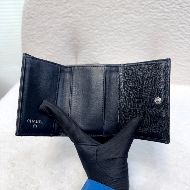 香奈兒 CHANEL 24C 黑白熊貓魚子醬迷你短夾 19系列 三折mini短夾AP3713-7