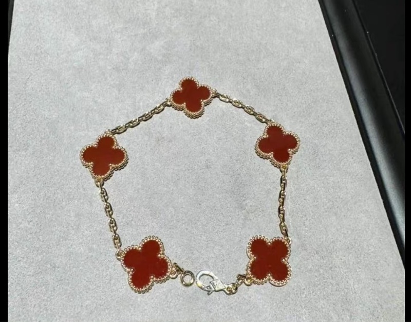 Van Cleef & Arpels 梵克雅寶 18K黃金紅玉髓紅五花手鍊.單品無附件 正品…-5