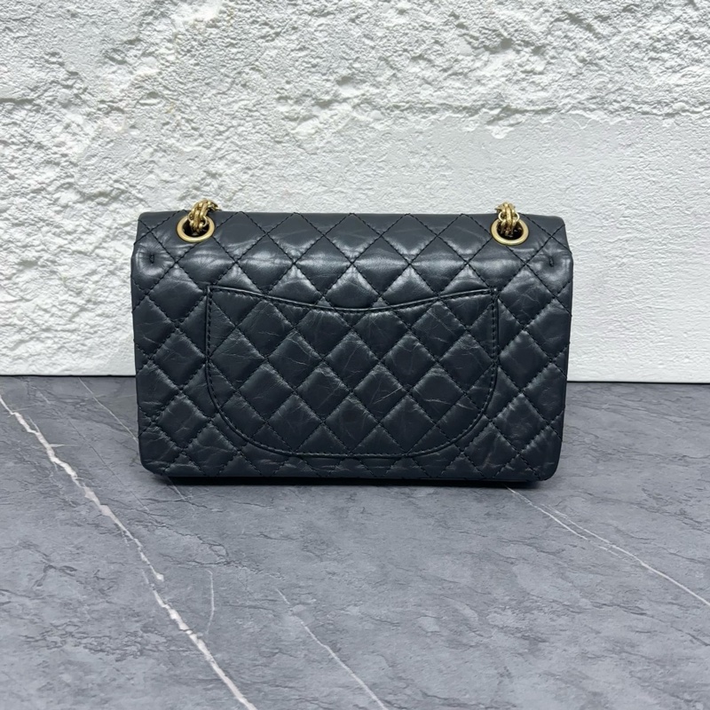 Chanel香奈兒 2.55巴黎鐵塔 貓咪 香水瓶徽章限量款 小號 黑金 尺寸約24×15×8 罕見款 經典收藏款-6