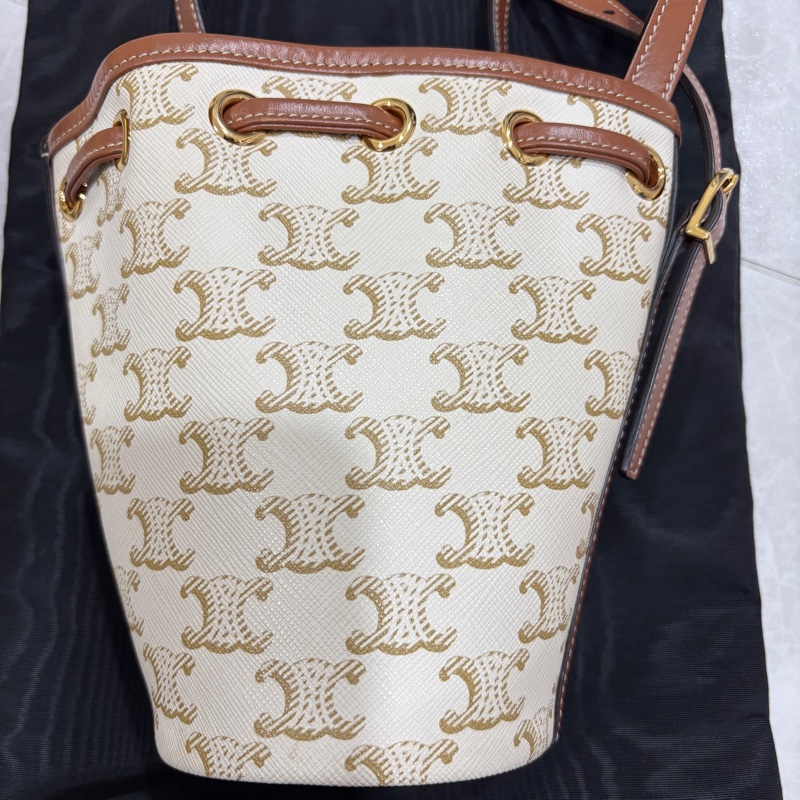 CELINE Micro Triomphe 帆布迷你水桶包-1