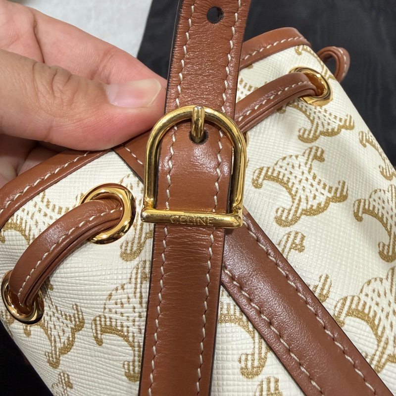 CELINE Micro Triomphe 帆布迷你水桶包-10