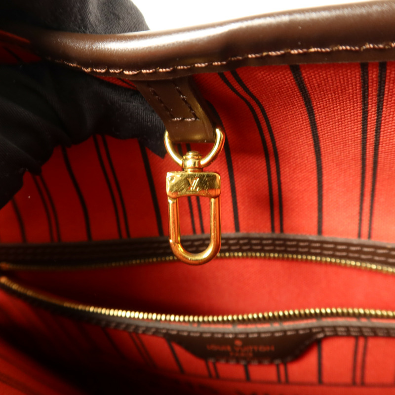LOUIS VUITTON Damier Neverfull MM金扣手挽袋-8
