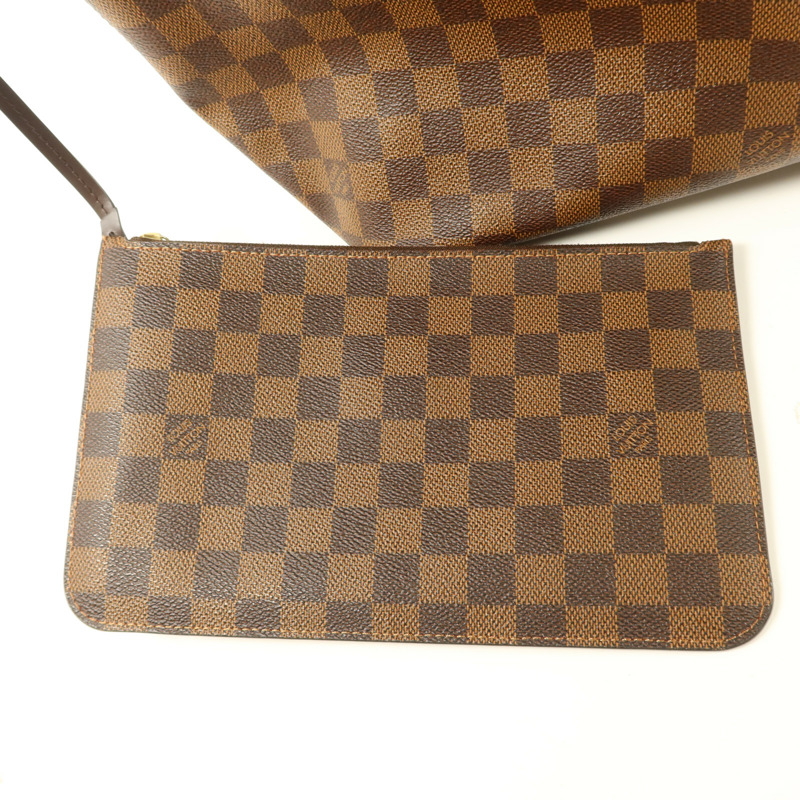 LOUIS VUITTON Damier Neverfull MM金扣手挽袋-10