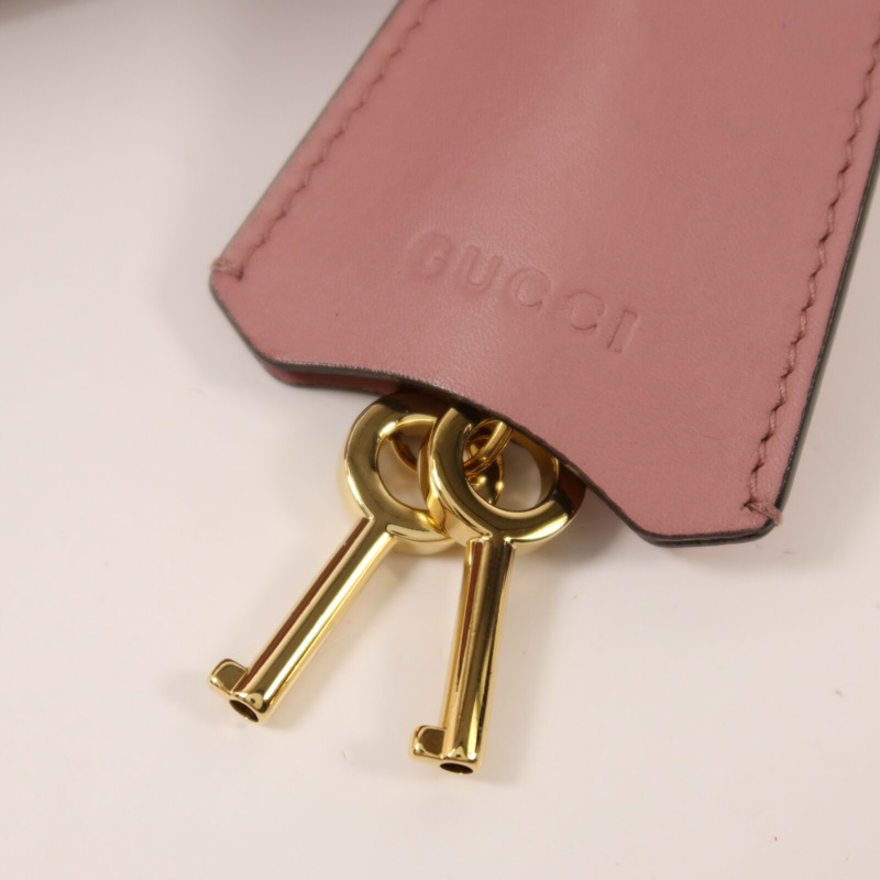 GUCCI 牛皮皮革Padlock Pearl Bag金扣鏈帶肩背袋-11