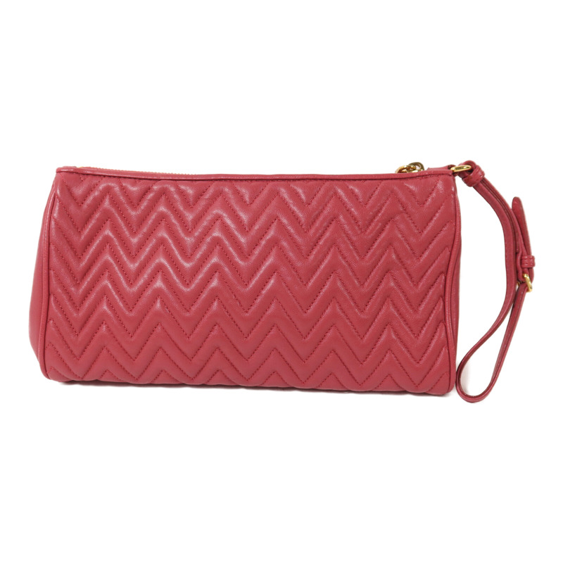 Miu Miu 羊皮皮革Pouch金扣手拿包-1