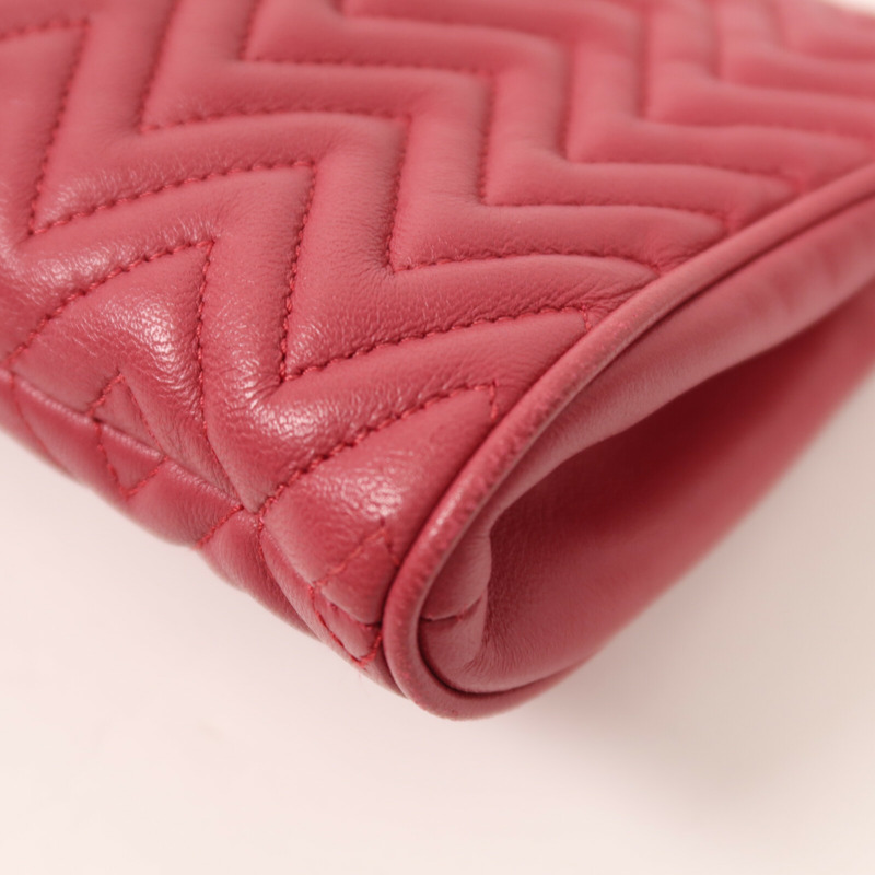 Miu Miu 羊皮皮革Pouch金扣手拿包-12