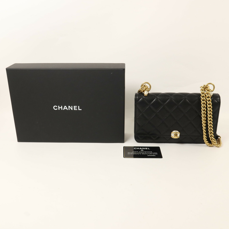 CHANEL 牛皮皮革Wallet On Chain金扣鏈帶肩背袋-11