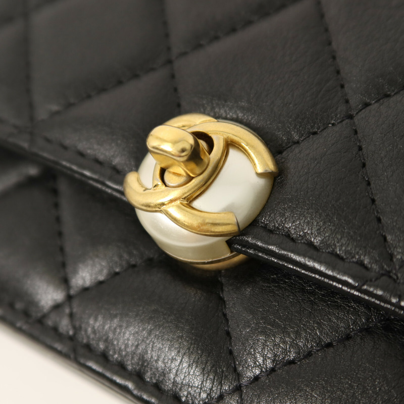 CHANEL 牛皮皮革Wallet On Chain金扣鏈帶肩背袋-12