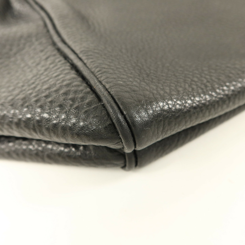 PRADA 牛皮皮革Shoulder Bag金扣肩背袋-17