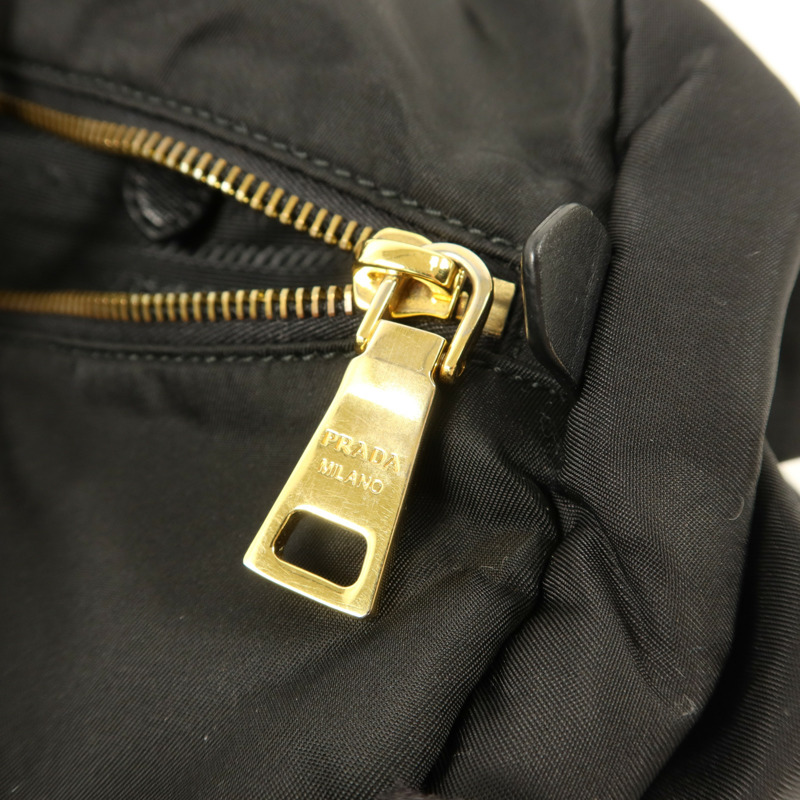 PRADA 尼龍Handbag金扣手挽袋-10