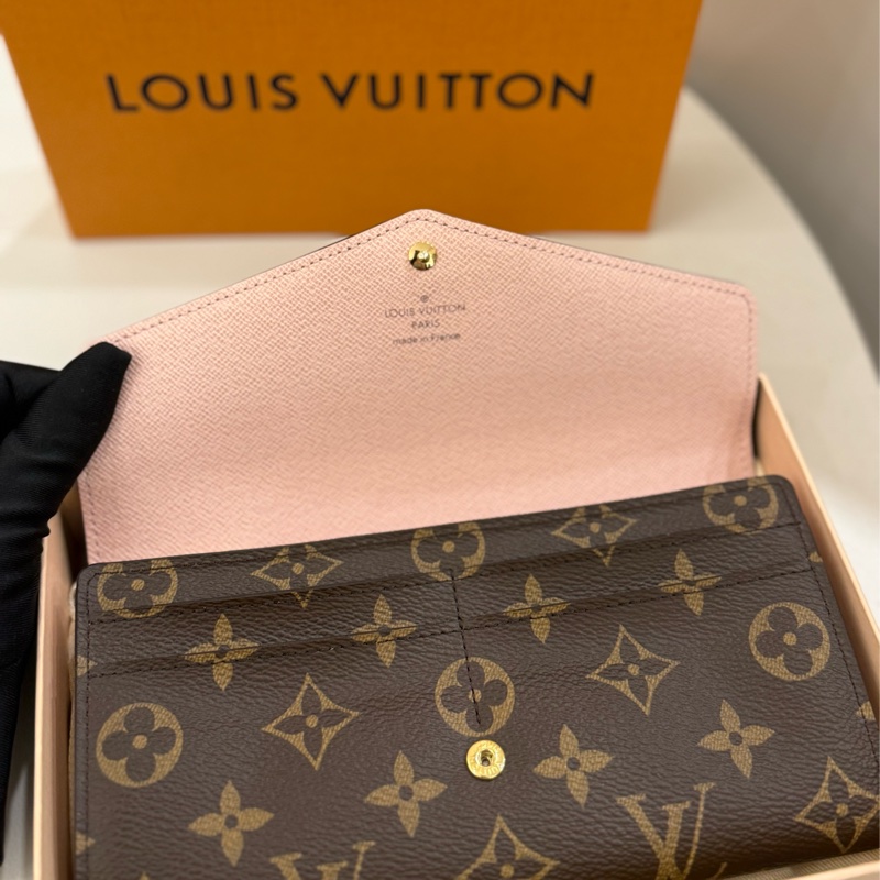 (全新閒置品)Louis vuitton信封式長夾 粉 sarah-2