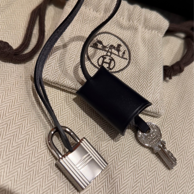 Hermes herbag 31 黑帆布深藍-15