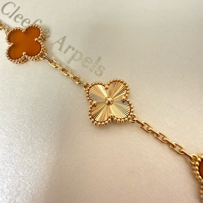 VCA梵克雅寶|Vintage Alhambra紅玉髓+鐳射五花手鍊-2