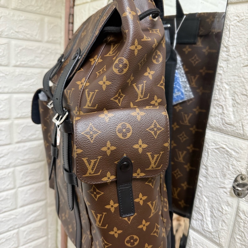 LV CHRISTOPHER BACKPACK-2