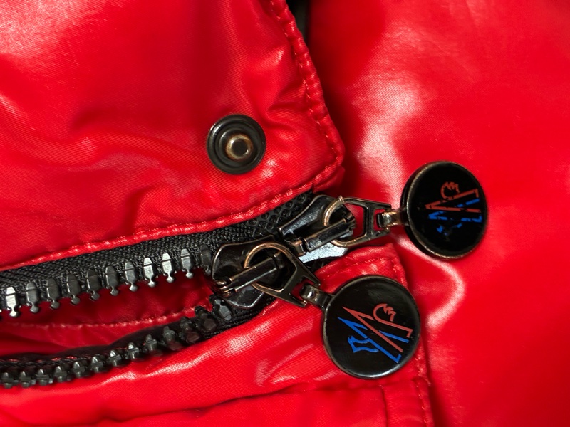 Moncler 羽絨外套 正紅色-10