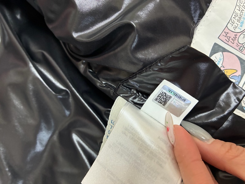 Moncler 羽絨外套 正紅色-16