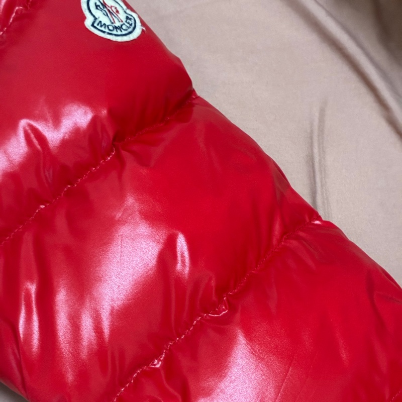 Moncler 羽絨外套 正紅色-32