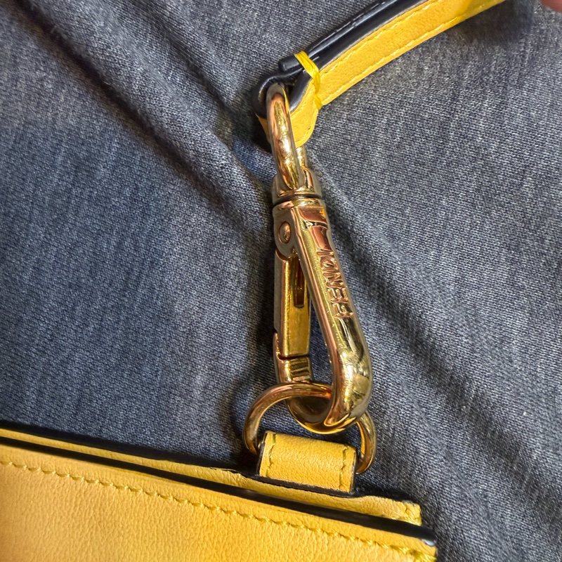 🔥 FENDI Roma 黃色手拿包 / 手拿袋-4