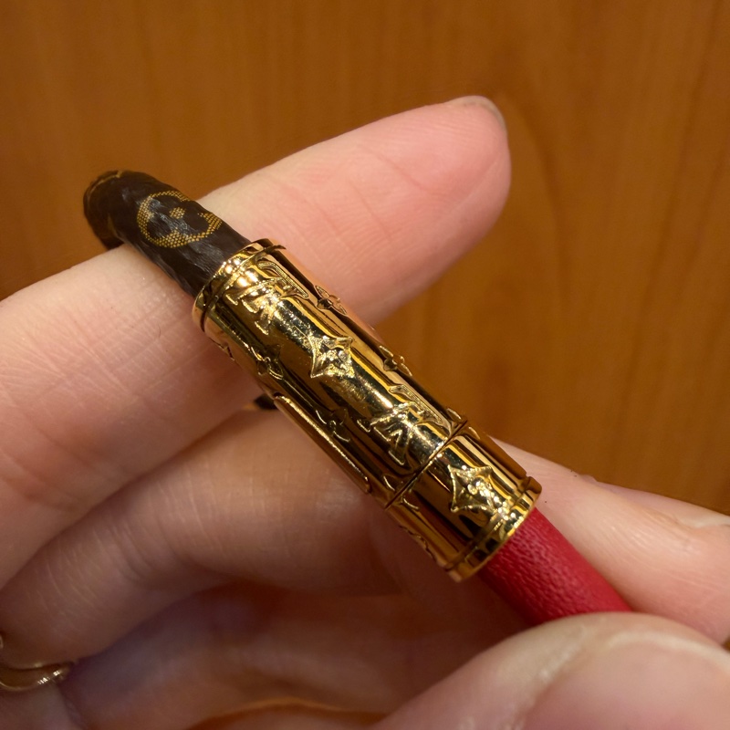 LV 原花拼紅牛皮Daily Confidential手環M8277F-1