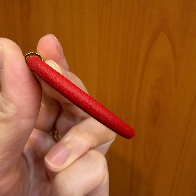 LV 原花拼紅牛皮Daily Confidential手環M8277F-2