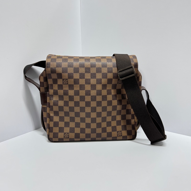 【極新🎁】 LV Damier 經典棋盤格 多夾層斜背包 （專櫃10.3萬）-6