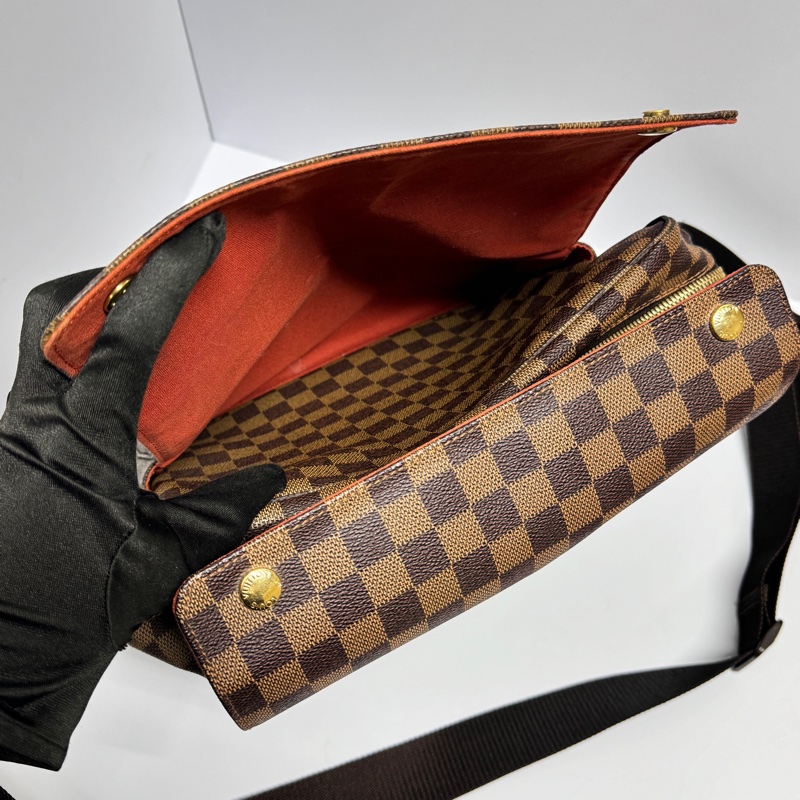 【極新🎁】 LV Damier 經典棋盤格 多夾層斜背包 （專櫃10.3萬）-15