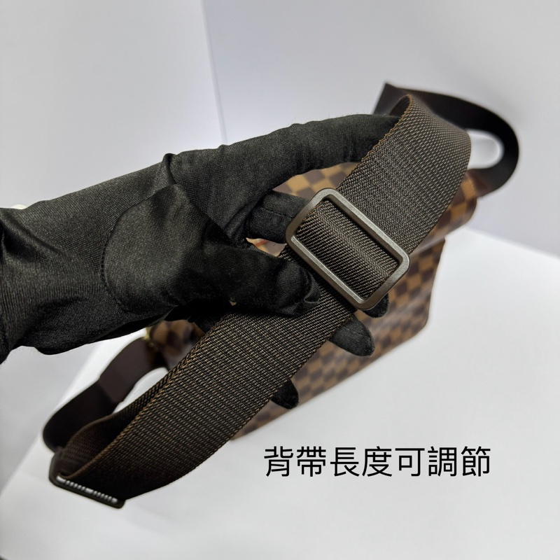 【極新🎁】 LV Damier 經典棋盤格 多夾層斜背包 （專櫃10.3萬）-20