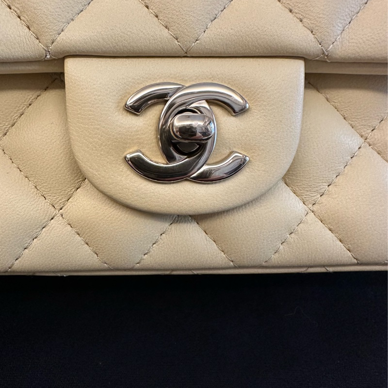 Chanel mini coco黃方胖晶片款-4