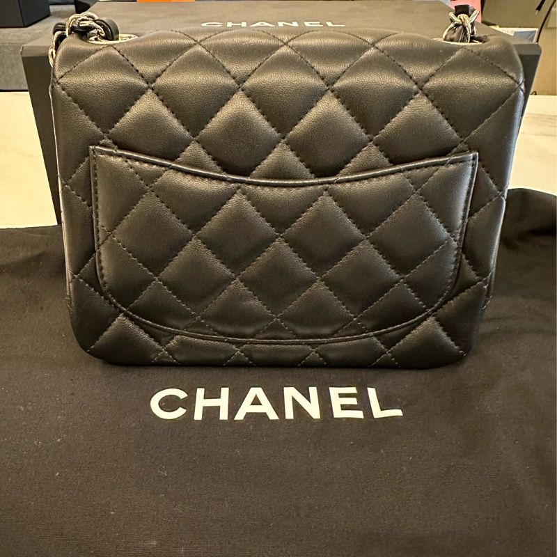 Chanel 經典mini coco方胖晶片款-1